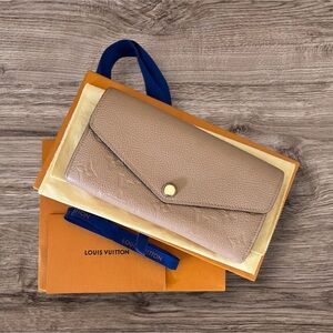 Louis Vuitton Empreinte Beige Leather Long Sarah Wallet - Color Tourterelle